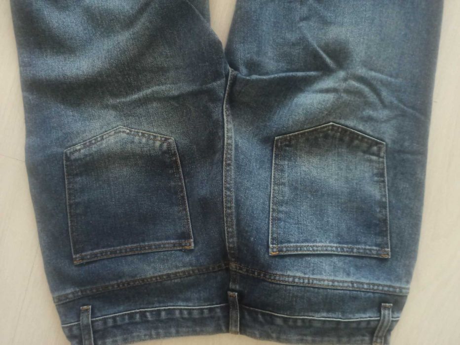 Мъжки нови дънки