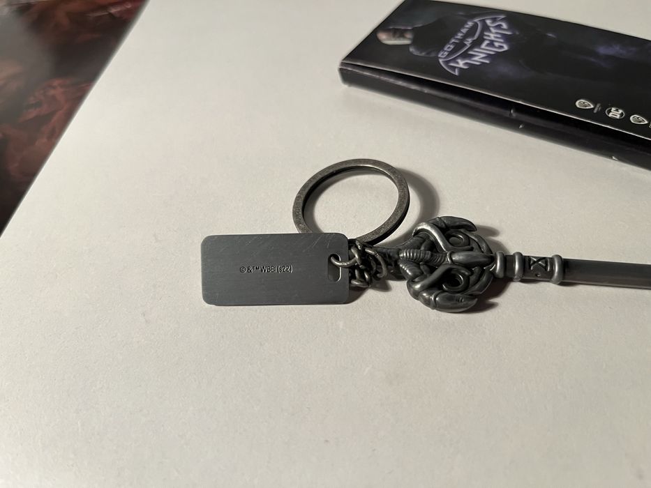 Колекционерски гейминг стоки - Gotham и Forspoken