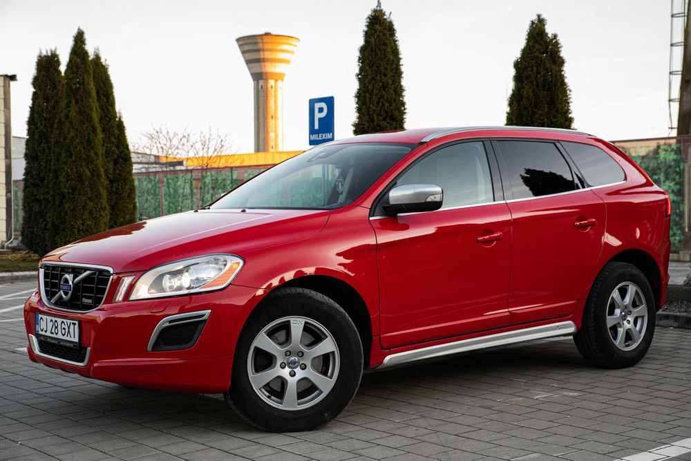 Volvo XC60 4x4 2.4D D4 / 2012 / Automat / R Design