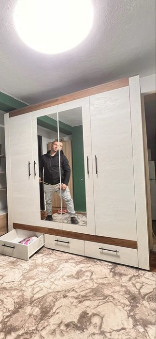 Гардероб 2м на 2.10
