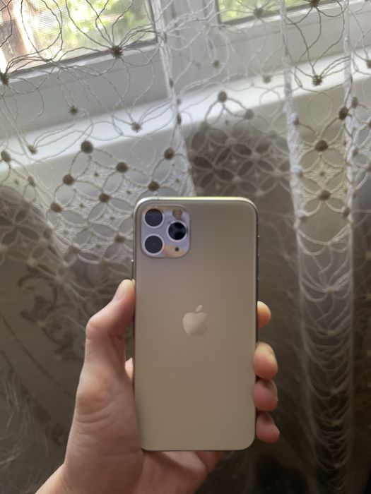 Продам Iphone 11 pro