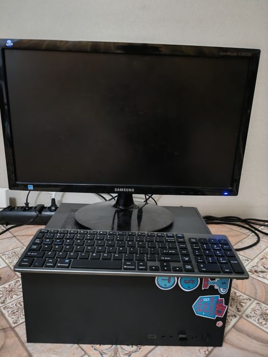 Офисный компьютер тянет world of warplens