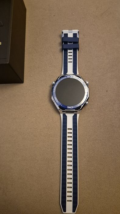 Продавам HUAWEI ultimate 2