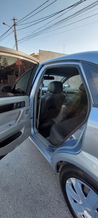 Jentra 1.5 delfin rang kraska shopr eshigida kira qilinmaga moshina