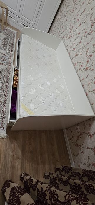 Кровать односпальная