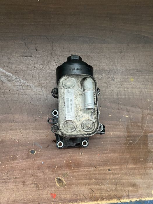 Termoflot racitor ulei audi a4 a5 a6 q5 2.0tdi cgl cjc 03L117021D