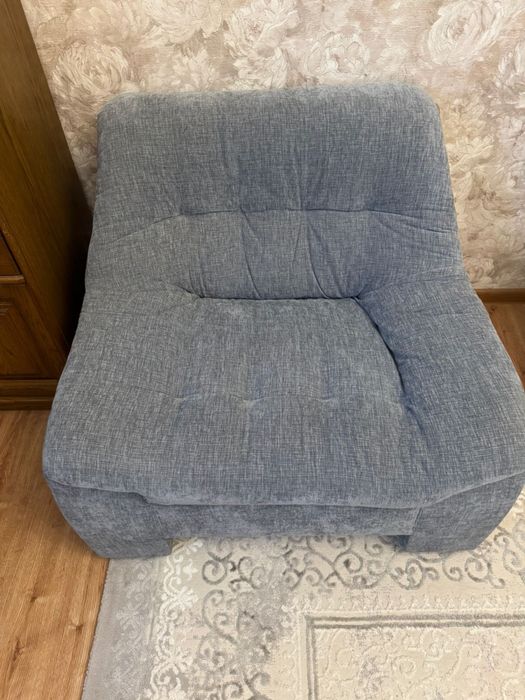 Диван и кресло, в хорошем состоянии