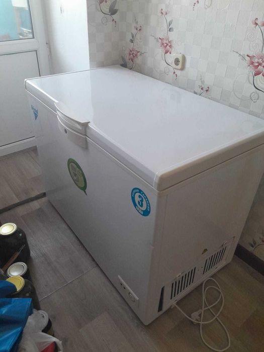 Морозильник Kristal в нерабочем состоянии