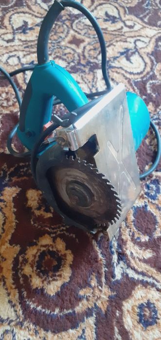 Продам дисковую пилу