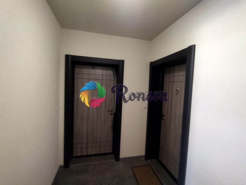 Продава се Тристаен апартамент в Варна, Възраждане 1 - 128 кв.м за 498 €/кв.м - Снимка #10