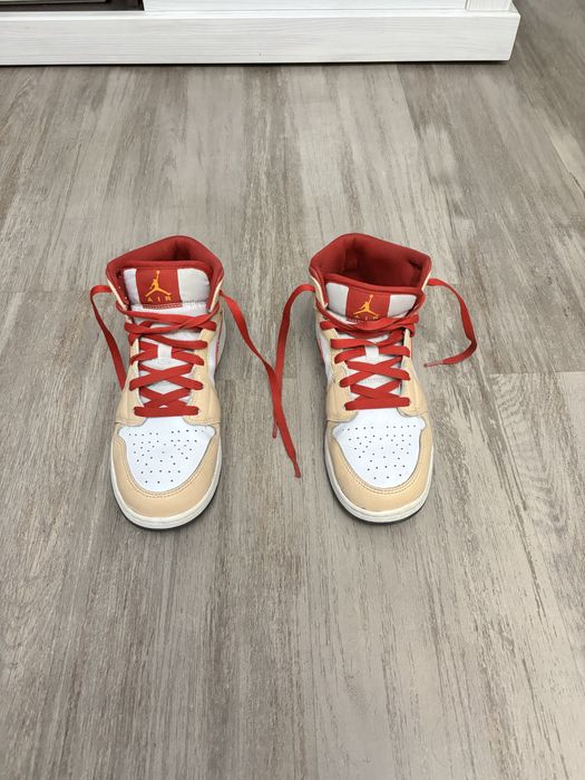 Продавам Jordan 1 напълно оригинални от матазина на nike