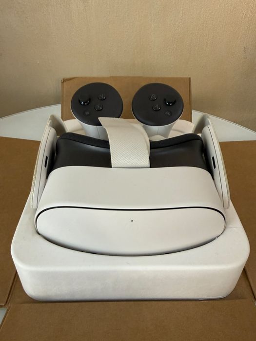 Oculus Meta Quest 3s Amanet BKG