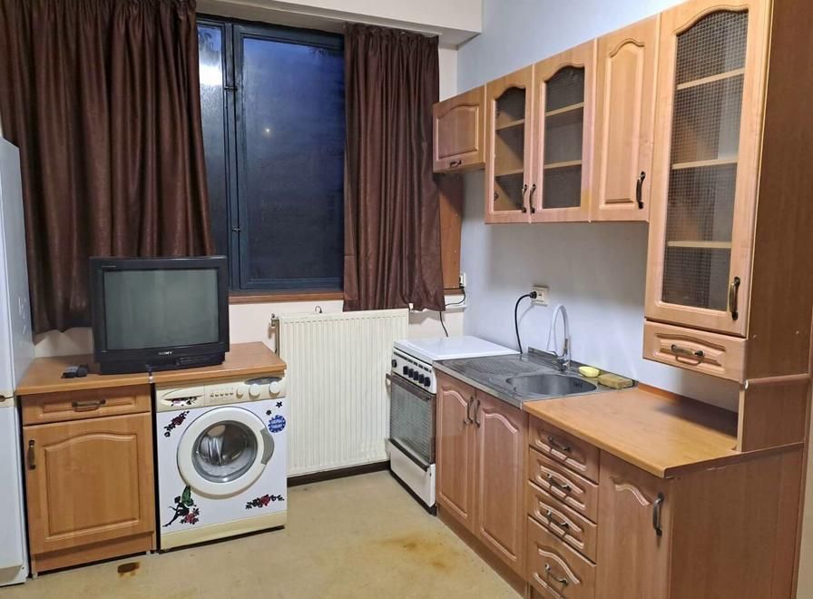 Дава се под наем Едностаен апартамент в София, Люлин 1 - 50 кв.м за 300 € - Снимка #2