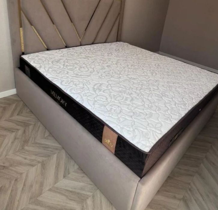 Продам кровать для спальни и детской