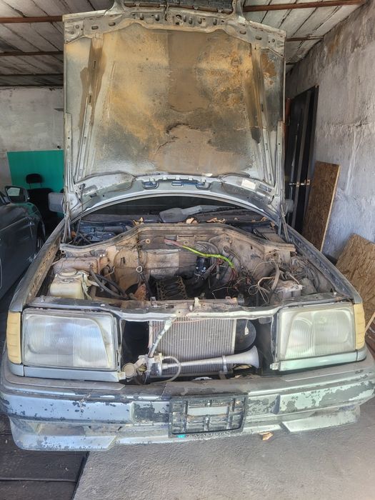 Продам мерседес 124