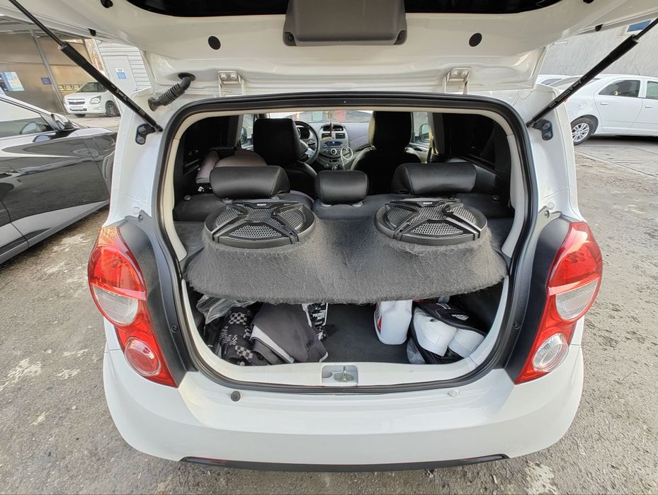 Продается Spark состояние идеальное