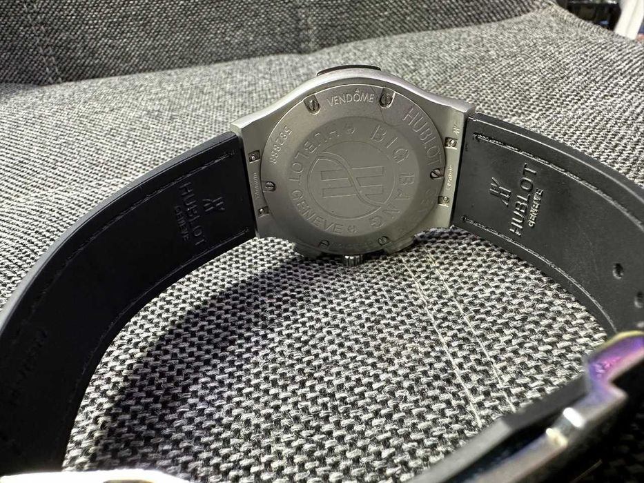 Hublot Geneve - часы