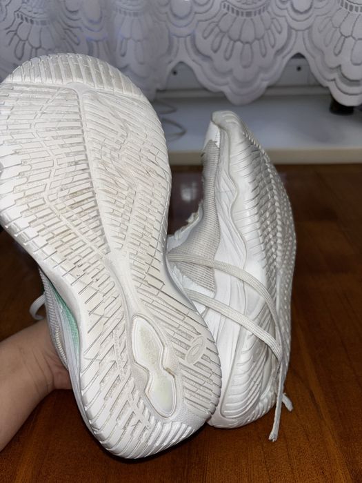 Кроссовки ASICS NOVA surge