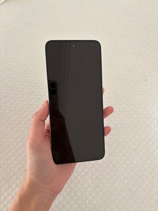 продам телефон Redmi 13