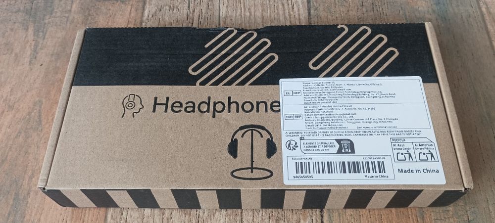 Стойка за слушалки