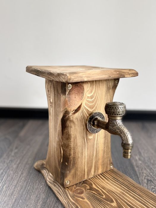 Диспенсър за АЛКОХОЛ и Дъски за сервиране.