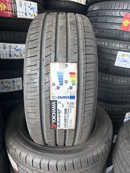 245/45/17 YOKOHAMA 2бр