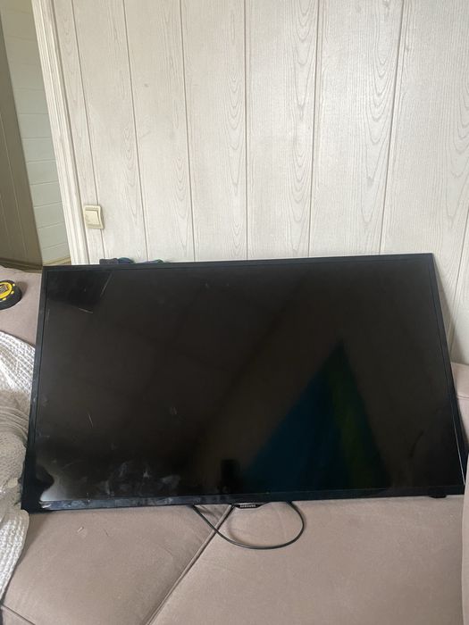 Продается телевизор.