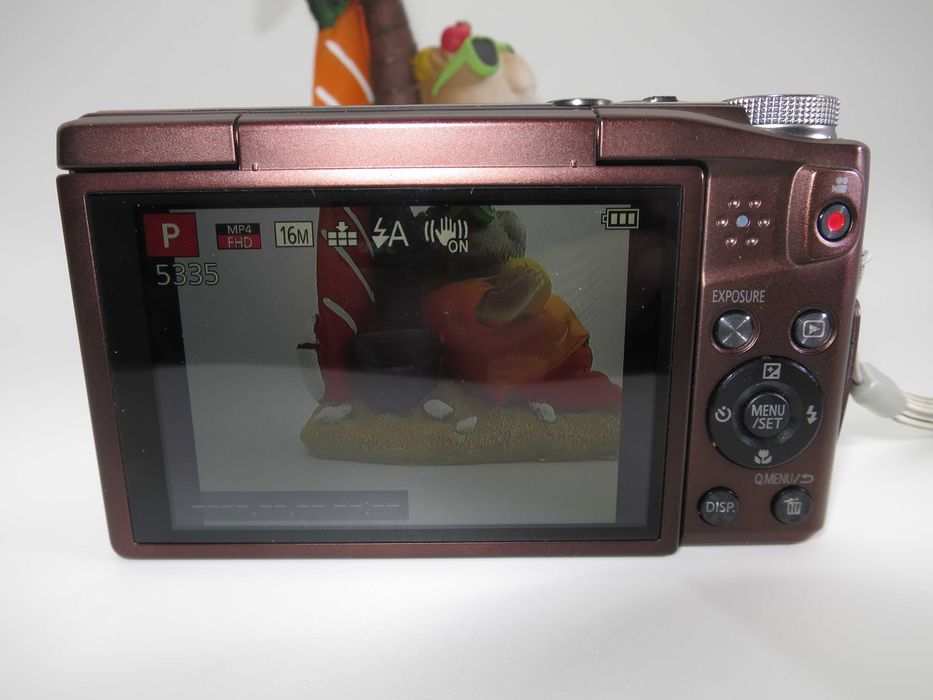Panasonic Lumix TZ58 ултра компактен цифров фотоапарат с FULL HD, 18х оптичен зум, въртящ се дисплей за селфита, дигитална камера чисто НОВА