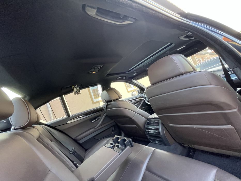 Bmw F10 m550d xdrive camere 360 4 butoane Keyless Go / Entry M Pachet