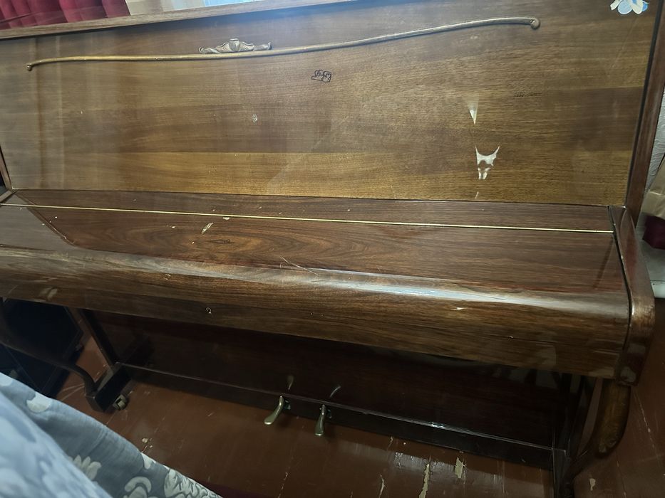 Пианино немецкого производства “RONISCH”