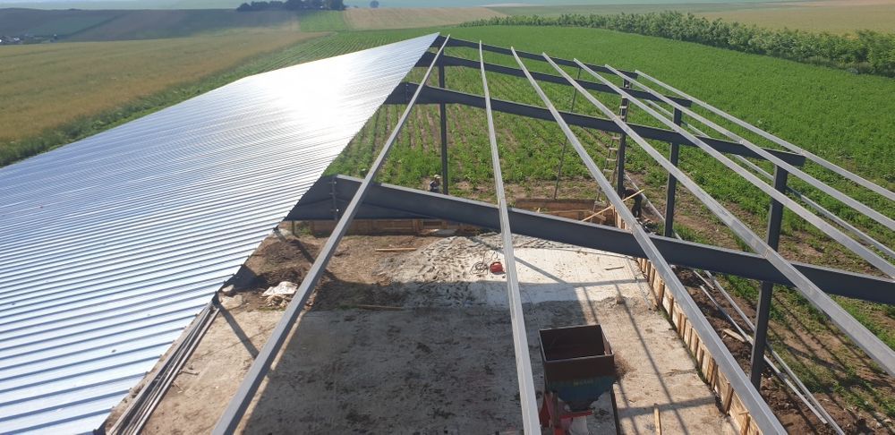 Vand structura și hale metalice