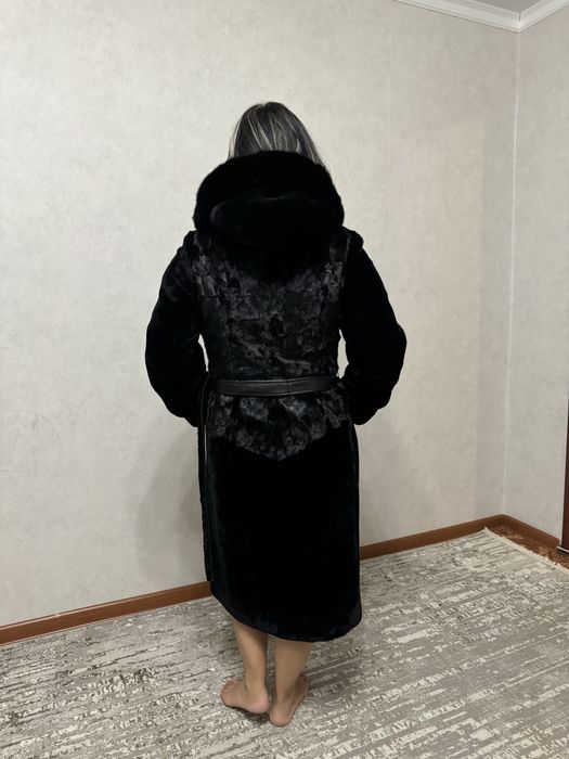 Шуба мутон вставкой норки
