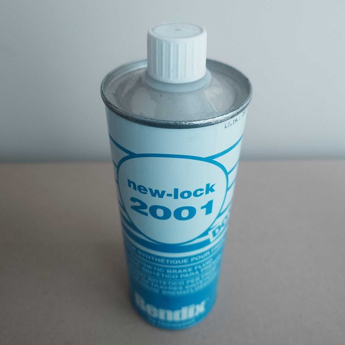 Синтетична спирачна течност Bendix