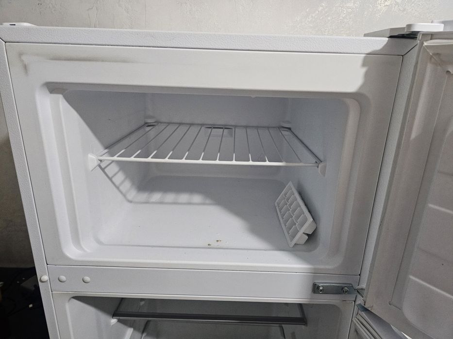 Холодильник Midea