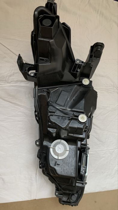 Передняя фара Камри 70