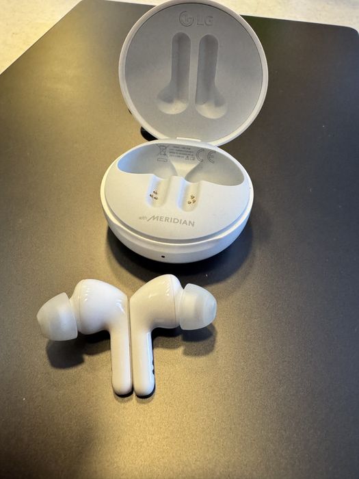 Безжични слушалки тапи LG FN6