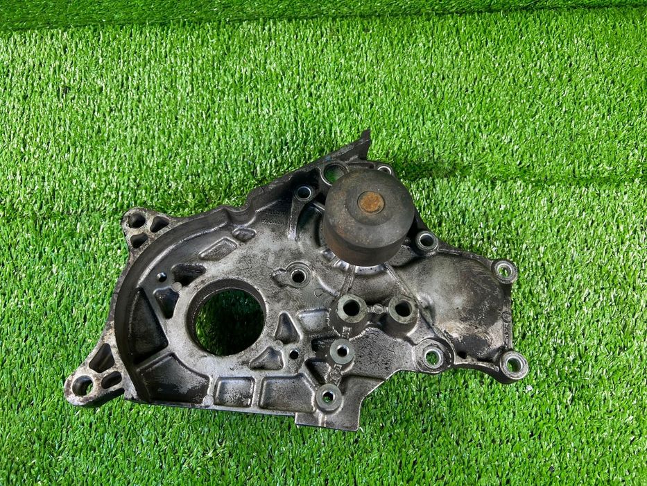 Помпа Тойота Королла е120 1сд 1cd 2.0 дизель