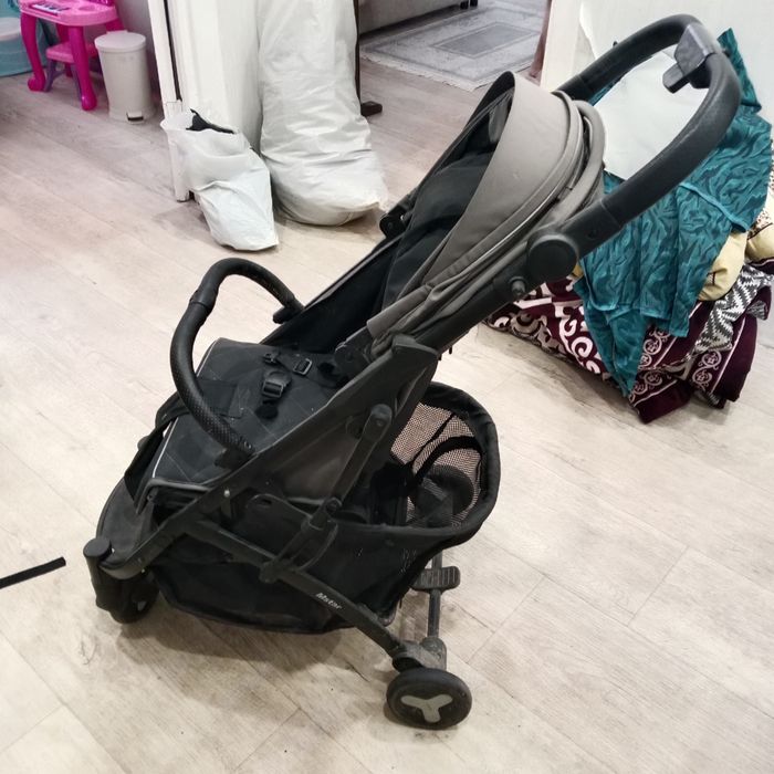 Продам коляску Mstar