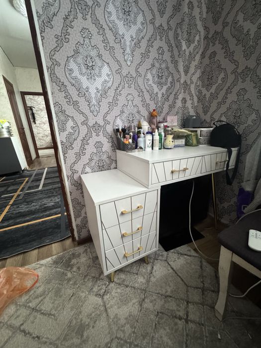 Туалетный столик