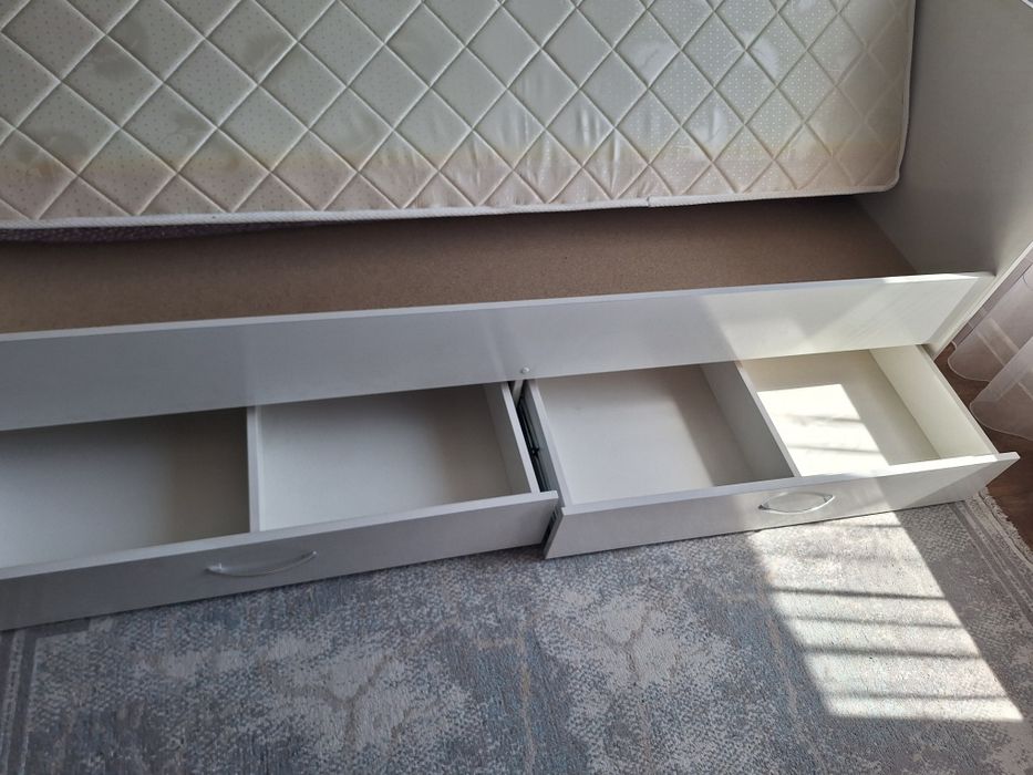 Продам кровать новую