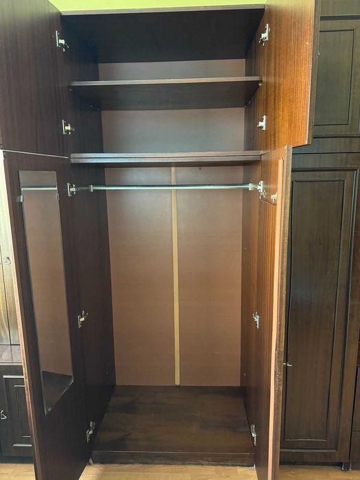 Старинна секция за хол