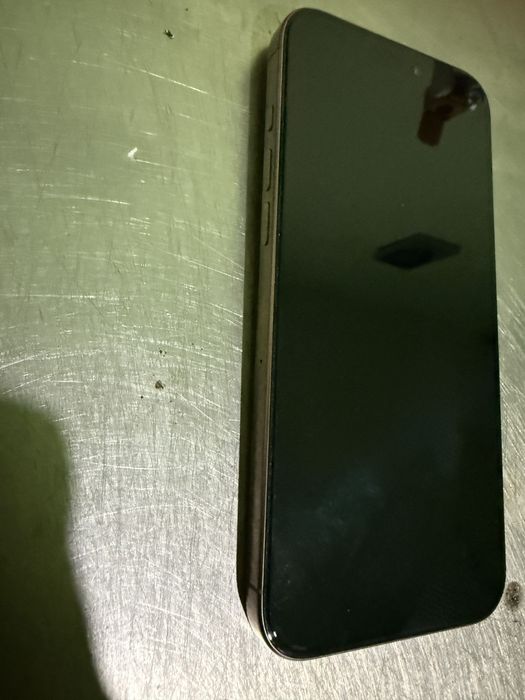 iPhone 16 pro max - заключен