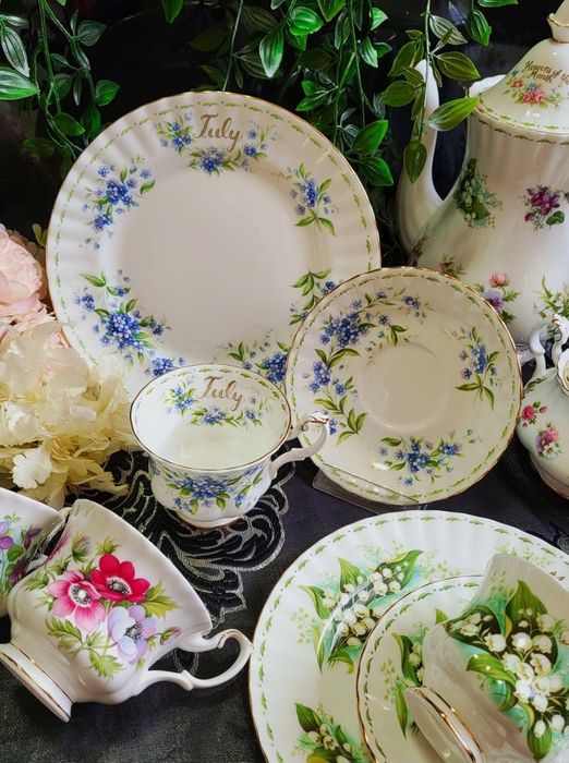 Тройни сетове Royal Albert