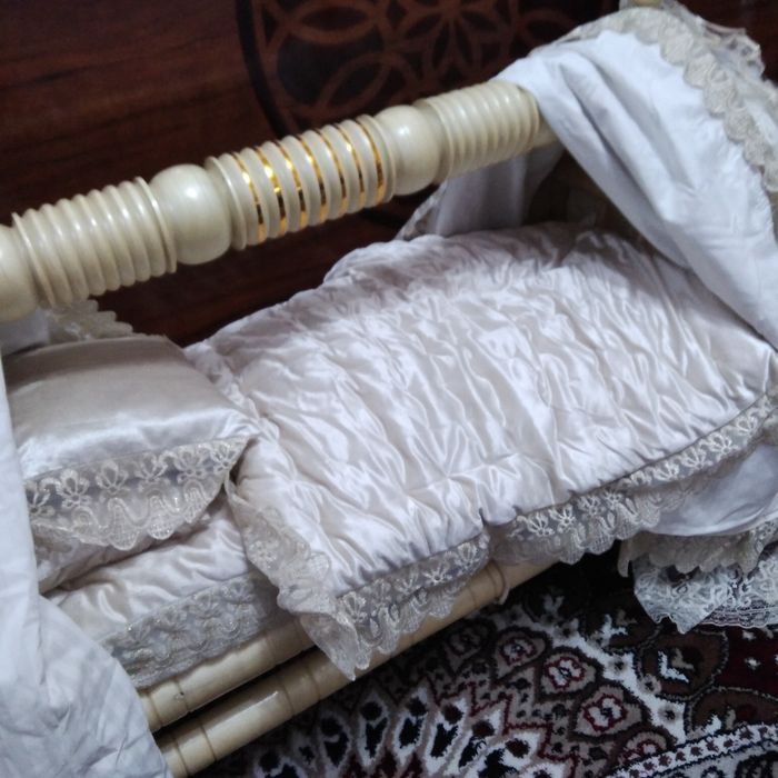 Chaqaloq un yangi beshik