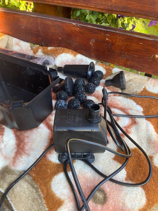 Ser complet filtru iaz 2400l/h si set filtru cu panou solar 605l/h