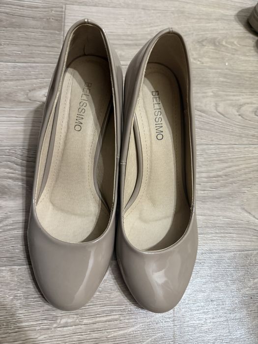 Продам туфли женские