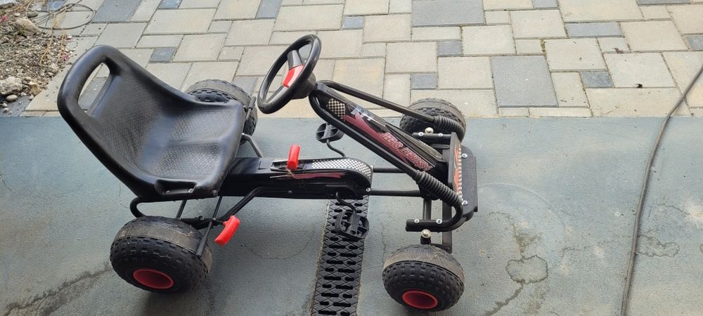 Kart copii 3÷8 ani, cu pedale