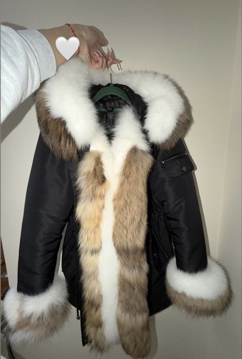 Дамско зимно яке с естествен косъм - Парка