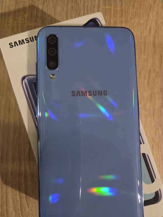 Samsung A70 128ГБ
