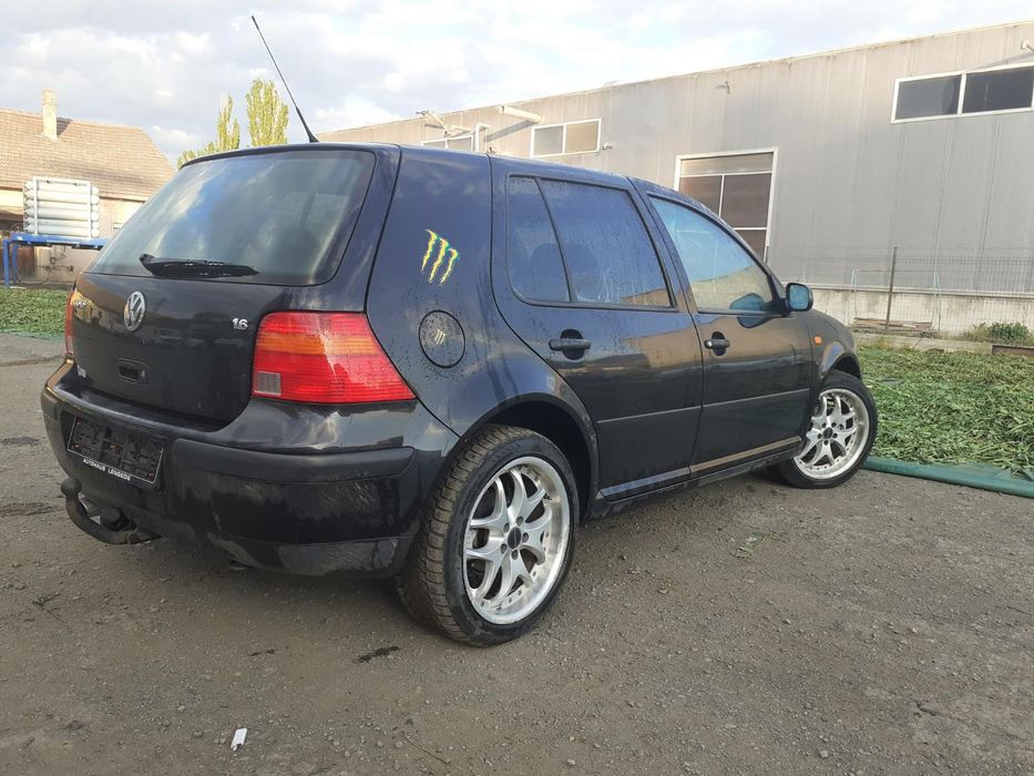 Golf 4. 1.6 SR. 101к.с.